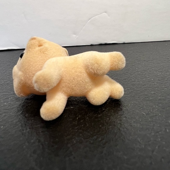 Calico Critters Sylvanian Family Labrador Dog Puppy Baby Figure - Picture 3 of 7